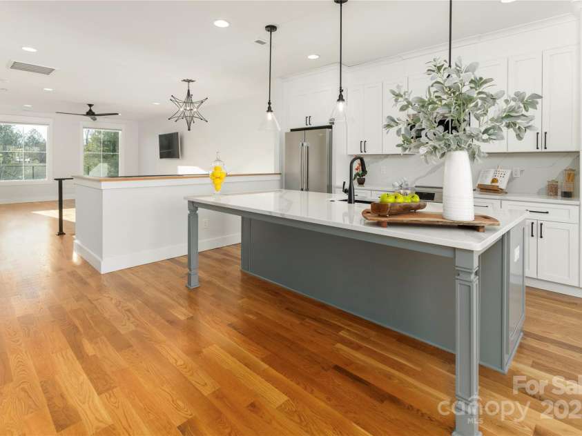 106 Isle Of Pines Road, Mooresville, NC 28117.  MLS# CAR4307196, YatesRealty ID 165. 