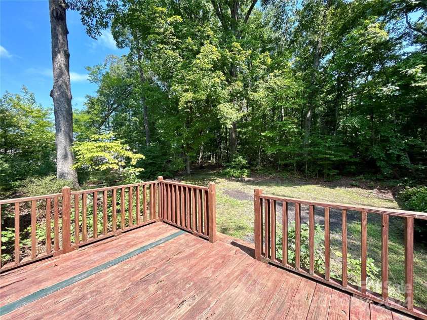 2232 Stallings Road, Matthews, NC 28104.  MLS# CAR4167752, YatesRealty ID 165. 