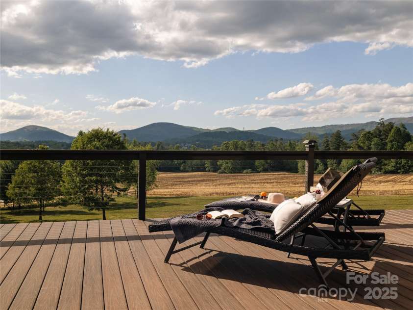 639 Byers Cove Road, Hendersonville, NC 28792.  MLS# CAR4306480, YatesRealty ID 165. 