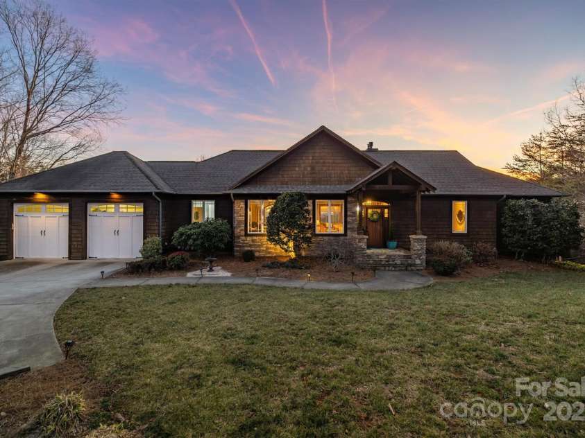 3540 Appian Way, Valdese, NC 28690.  MLS# CAR4225712, YatesRealty ID 1650. 