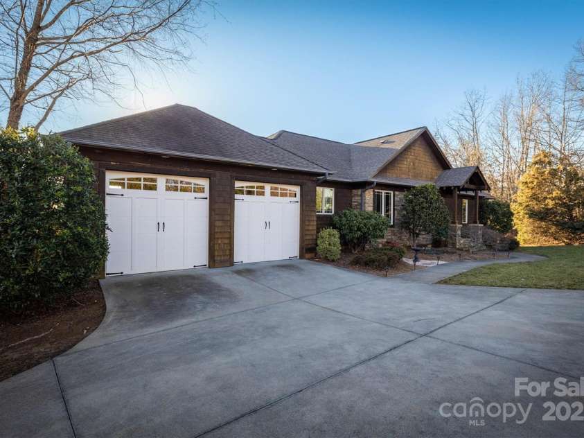 3540 Appian Way, Valdese, NC 28690.  MLS# CAR4225712, YatesRealty ID 1650. 