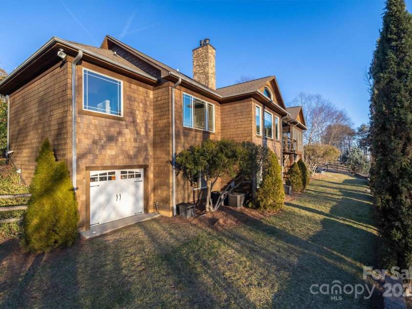3540 Appian Way, Valdese, NC 28690.  MLS# CAR4225712, YatesRealty ID 1650. 