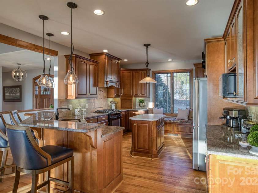 3540 Appian Way, Valdese, NC 28690.  MLS# CAR4225712, YatesRealty ID 1650. 