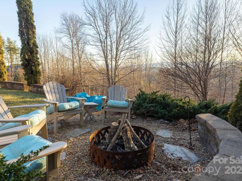 3540 Appian Way, Valdese, NC 28690.  MLS# CAR4225712, YatesRealty ID 1650. 