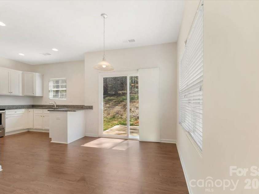 609 Oak Forest Lane, Salisbury, NC 28146.  MLS# CAR4365333, YatesRealty ID 16500. 