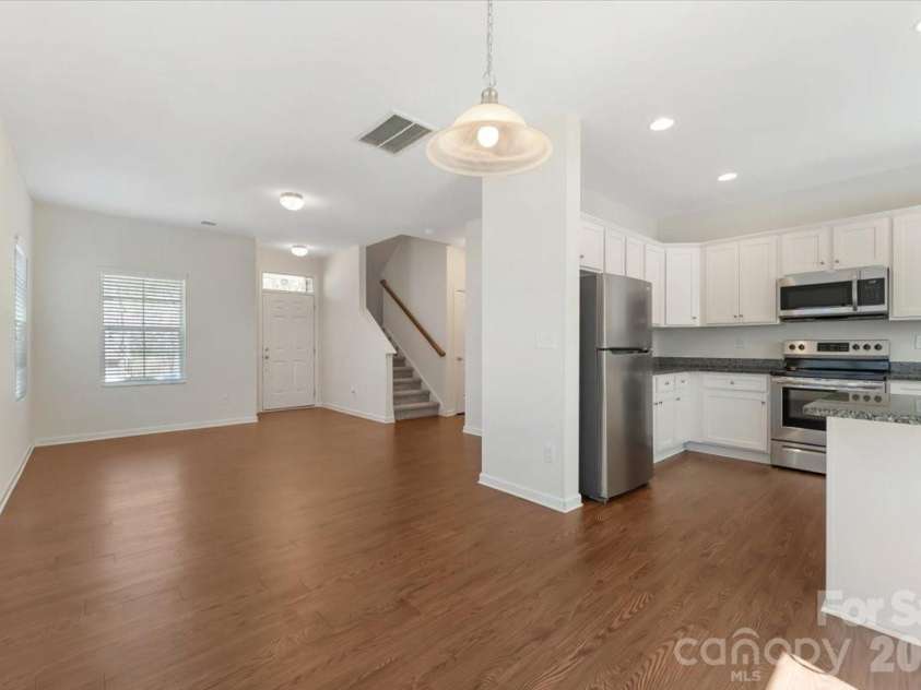 609 Oak Forest Lane, Salisbury, NC 28146.  MLS# CAR4365333, YatesRealty ID 16500. 