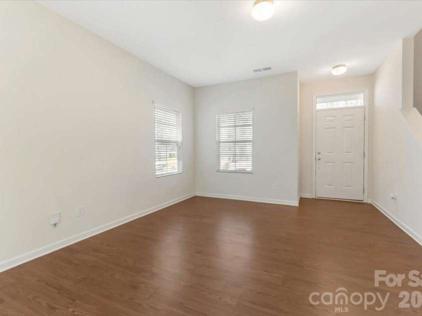 609 Oak Forest Lane, Salisbury, NC 28146.  MLS# CAR4365333, YatesRealty ID 16500. 