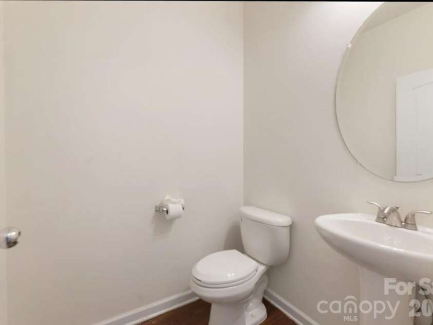 609 Oak Forest Lane, Salisbury, NC 28146.  MLS# CAR4365333, YatesRealty ID 16500. 