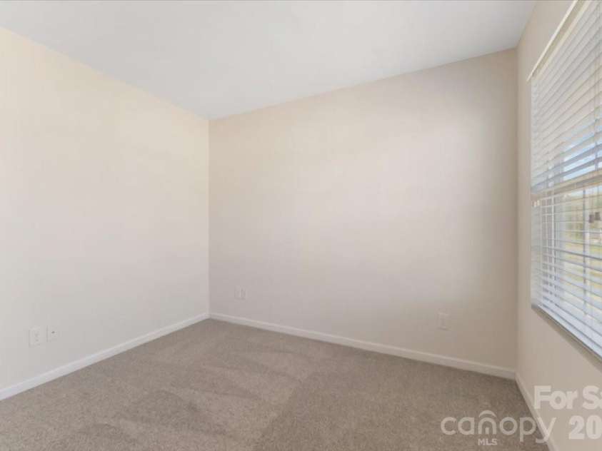 609 Oak Forest Lane, Salisbury, NC 28146.  MLS# CAR4365333, YatesRealty ID 16500. 