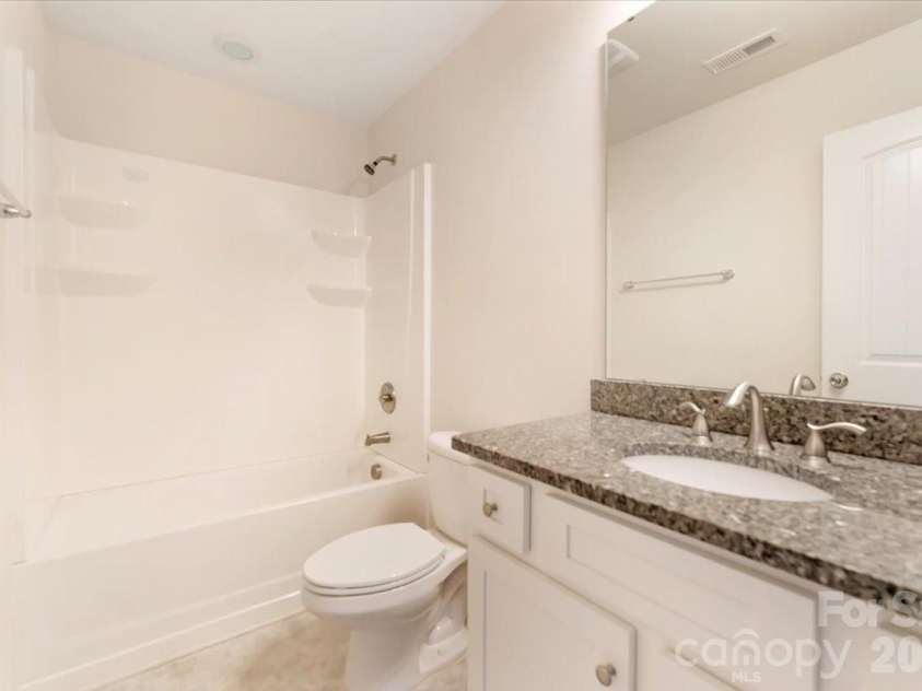 609 Oak Forest Lane, Salisbury, NC 28146.  MLS# CAR4365333, YatesRealty ID 16500. 