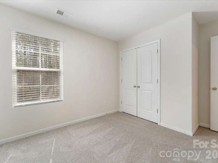 609 Oak Forest Lane, Salisbury, NC 28146.  MLS# CAR4365333, YatesRealty ID 16500. 