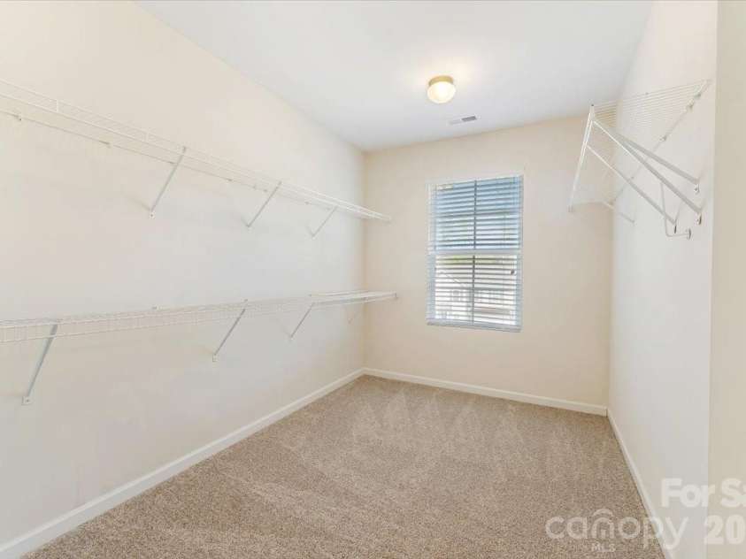 609 Oak Forest Lane, Salisbury, NC 28146.  MLS# CAR4365333, YatesRealty ID 16500. 