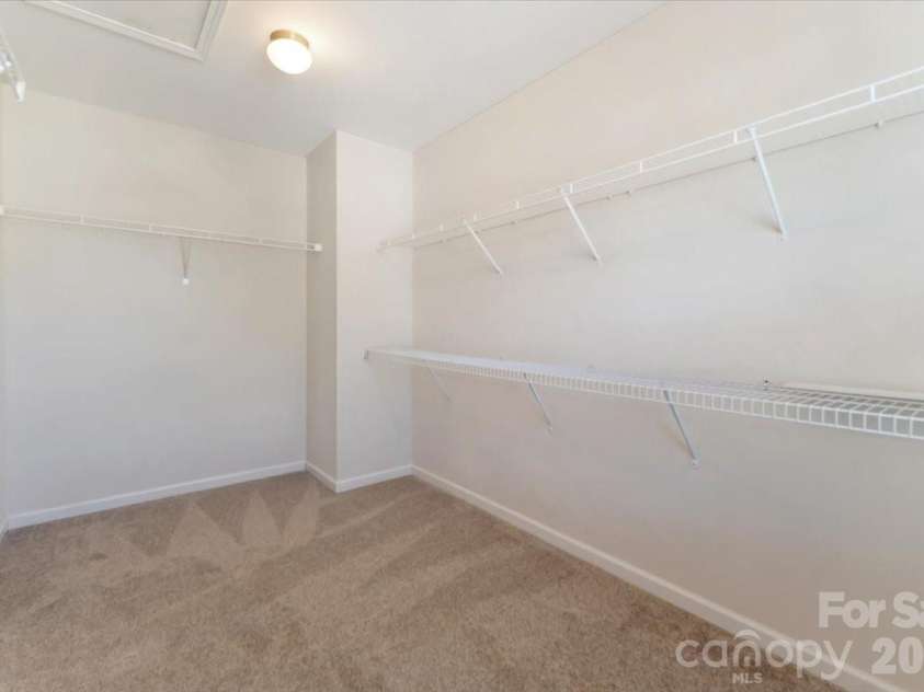 609 Oak Forest Lane, Salisbury, NC 28146.  MLS# CAR4365333, YatesRealty ID 16500. 