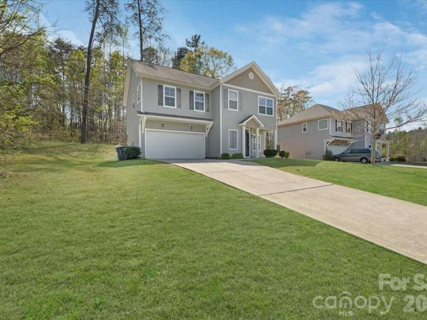 609 Oak Forest Lane, Salisbury, NC 28146.  MLS# CAR4365333, YatesRealty ID 16500. Digitally enhanced lawn