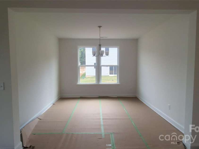 115 Canary Lane, Mooresville, NC 28115.  MLS# CAR4249704, YatesRealty ID 16502. Dining