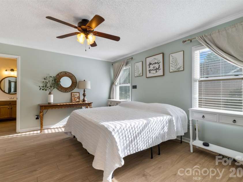 2116 Belle Chase Drive, Rock Hill, SC 29732.  MLS# CAR4370810, YatesRealty ID 16502. 