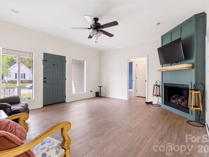 2116 Belle Chase Drive, Rock Hill, SC 29732.  MLS# CAR4370810, YatesRealty ID 16502. 