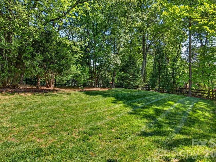 334 Kemp Road, Mooresville, NC 28117.  MLS# CAR4365690, YatesRealty ID 16503. 
