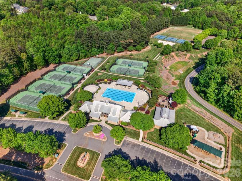 334 Kemp Road, Mooresville, NC 28117.  MLS# CAR4365690, YatesRealty ID 16503. 