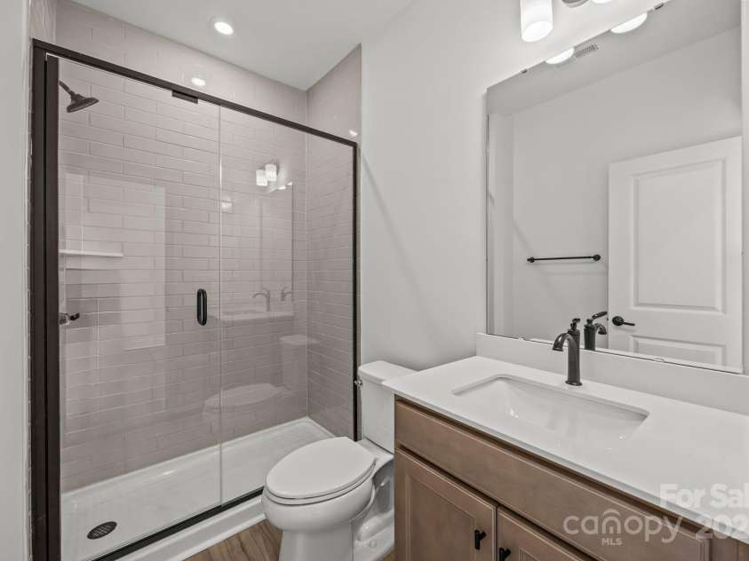 107 Nighthawk Trail, Mooresville, NC 28115.  MLS# CAR4249116, YatesRealty ID 16504. 