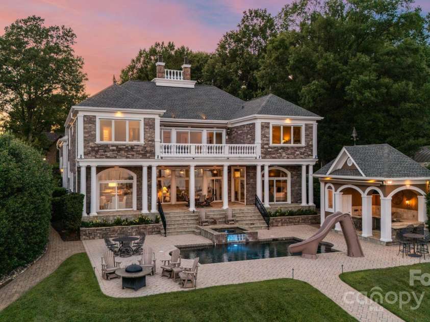 123 Sailview Road, Mooresville, NC 28117.  MLS# CAR4263298, YatesRealty ID 16505. 
