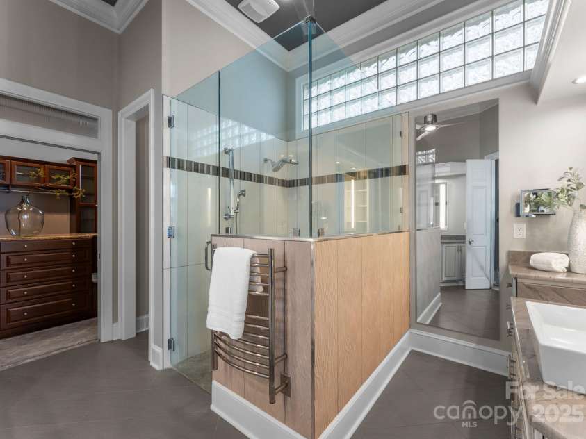 123 Sailview Road, Mooresville, NC 28117.  MLS# CAR4263298, YatesRealty ID 16505. 