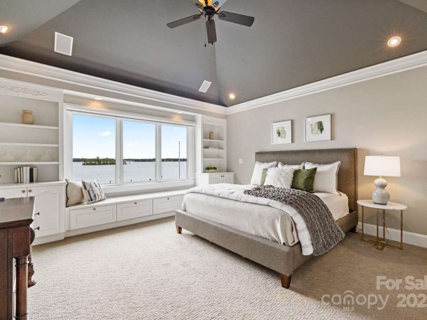 123 Sailview Road, Mooresville, NC 28117.  MLS# CAR4263298, YatesRealty ID 16505. 