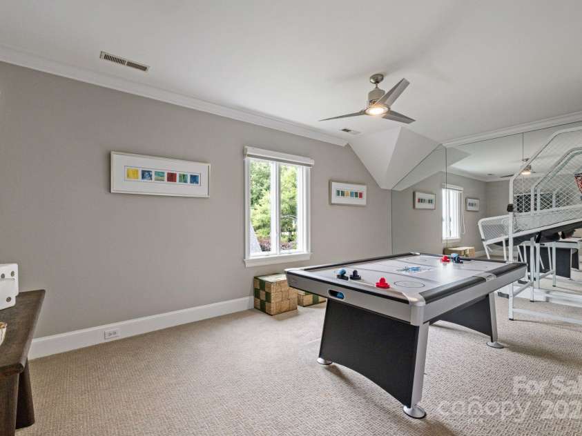 123 Sailview Road, Mooresville, NC 28117.  MLS# CAR4263298, YatesRealty ID 16505. 