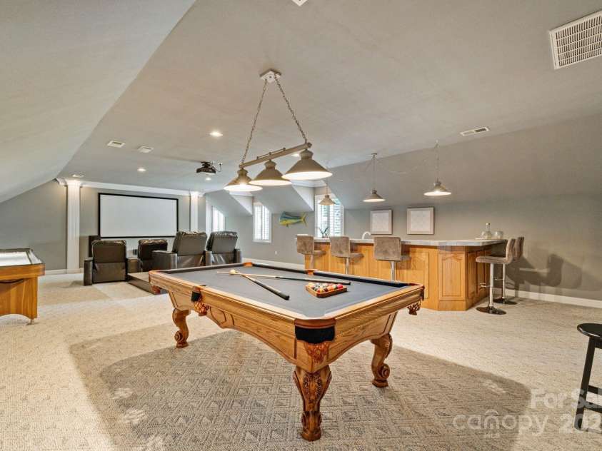 123 Sailview Road, Mooresville, NC 28117.  MLS# CAR4263298, YatesRealty ID 16505. 