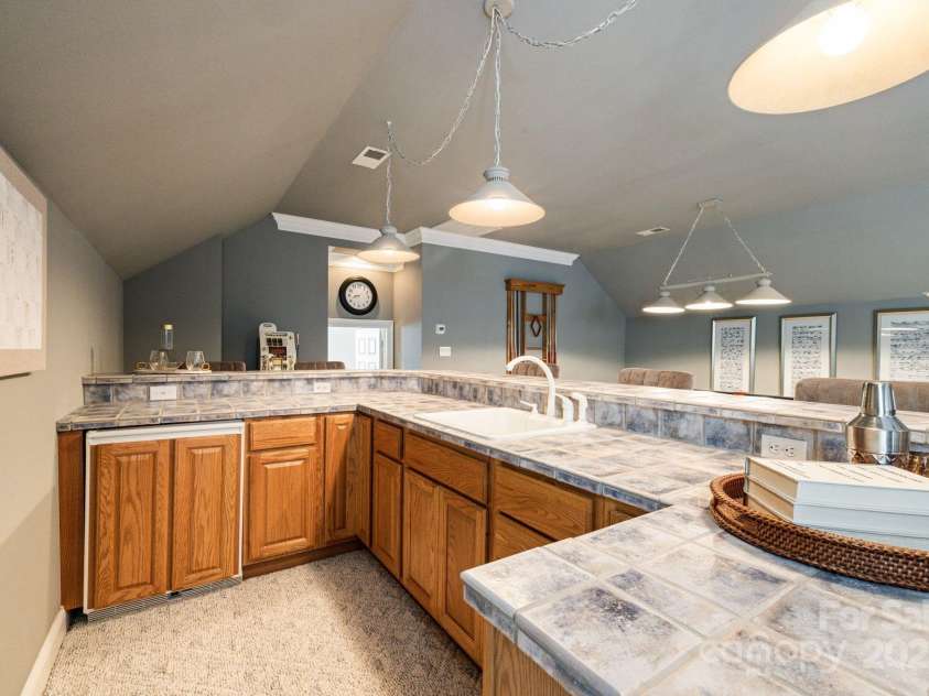 123 Sailview Road, Mooresville, NC 28117.  MLS# CAR4263298, YatesRealty ID 16505. 