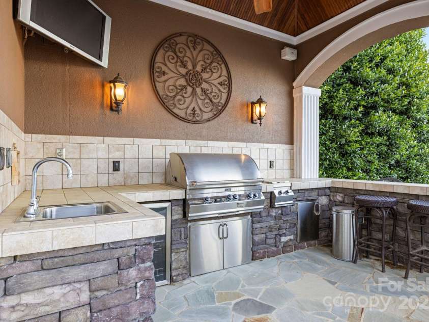 123 Sailview Road, Mooresville, NC 28117.  MLS# CAR4263298, YatesRealty ID 16505. 