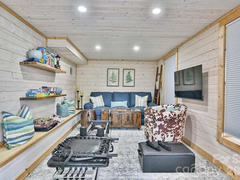 1401 Greenstreet Drive, Traphill, NC 28685.  MLS# CAR4371003, YatesRealty ID 16505. 