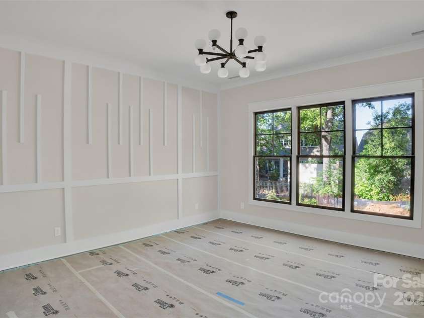 1211 Royal Prince Court, Charlotte, NC 28211.  MLS# CAR4155956, YatesRealty ID 16507. 