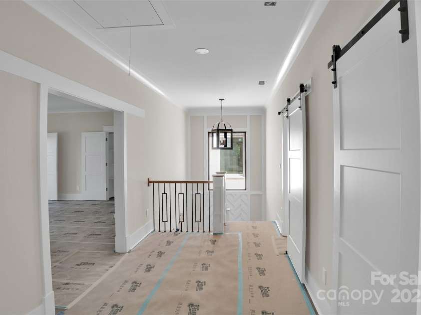 1211 Royal Prince Court, Charlotte, NC 28211.  MLS# CAR4155956, YatesRealty ID 16507. 
