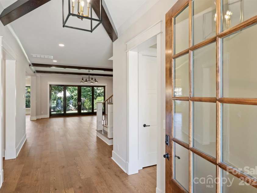 1211 Royal Prince Court, Charlotte, NC 28211.  MLS# CAR4155956, YatesRealty ID 16507. 