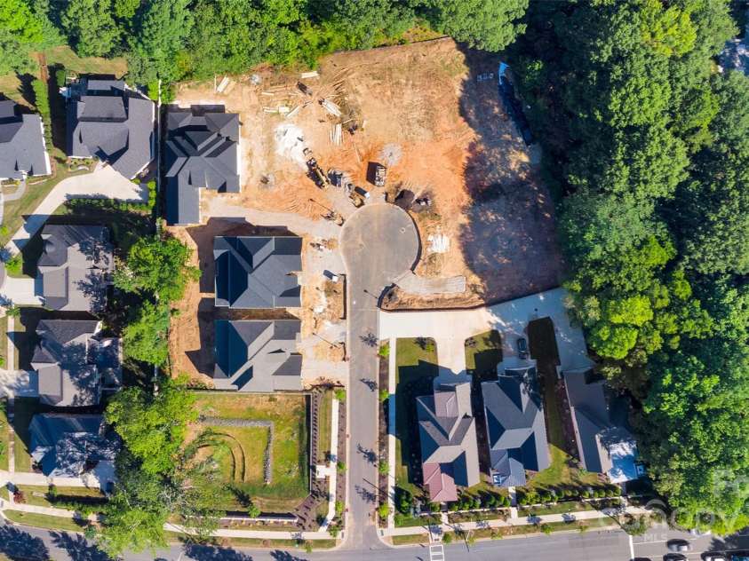 1211 Royal Prince Court, Charlotte, NC 28211.  MLS# CAR4155956, YatesRealty ID 16507. Just three lots remain!
