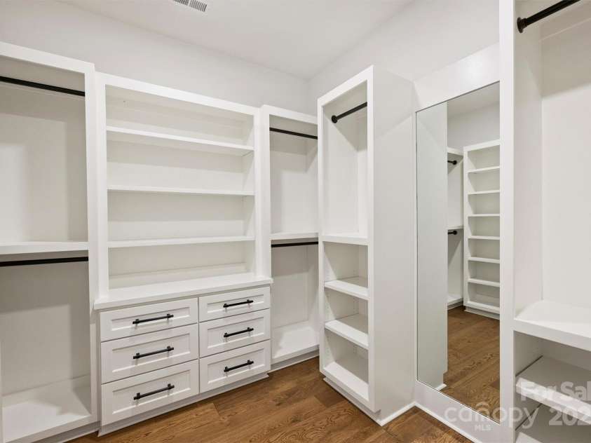 1211 Royal Prince Court, Charlotte, NC 28211.  MLS# CAR4155956, YatesRealty ID 16507. Primary Closet