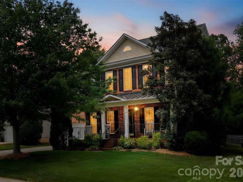1229 Periwinkle Drive, Waxhaw, NC 28173.  MLS# CAR4373311, YatesRealty ID 16507. 