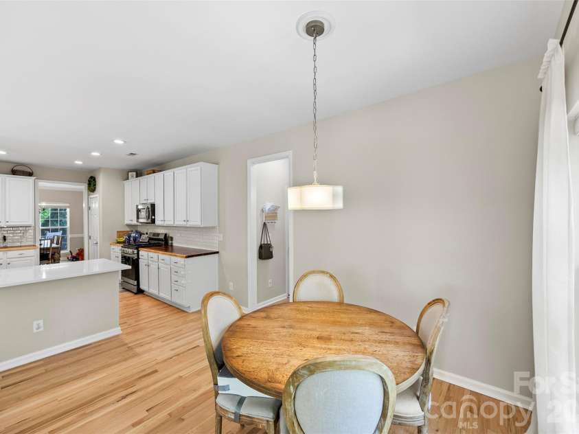 1229 Periwinkle Drive, Waxhaw, NC 28173.  MLS# CAR4373311, YatesRealty ID 16507. 
