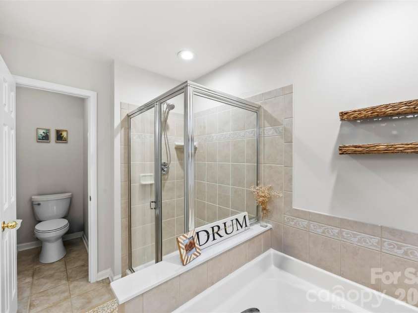1229 Periwinkle Drive, Waxhaw, NC 28173.  MLS# CAR4373311, YatesRealty ID 16507. 
