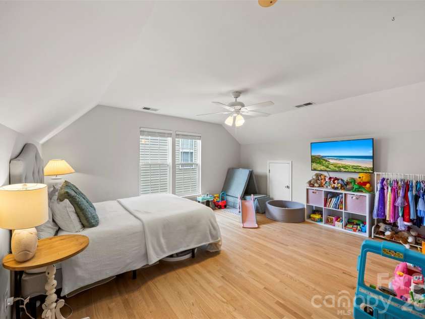 1229 Periwinkle Drive, Waxhaw, NC 28173.  MLS# CAR4373311, YatesRealty ID 16507. Bedroom #4