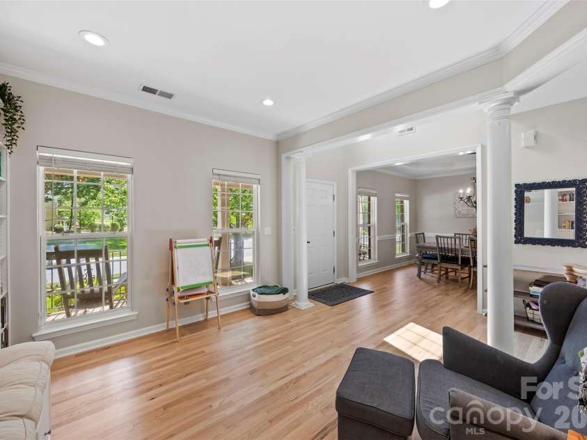 1229 Periwinkle Drive, Waxhaw, NC 28173.  MLS# CAR4373311, YatesRealty ID 16507. New gleaming hardwoods throughout