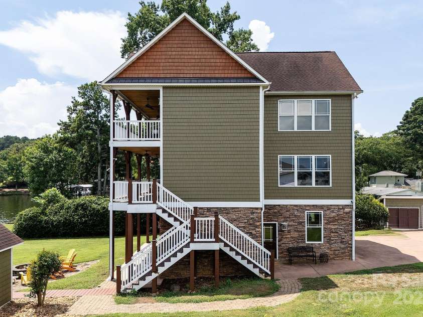 49412 Wood Land Drive, Norwood, NC 28128.  MLS# CAR4288482, YatesRealty ID 16509. 