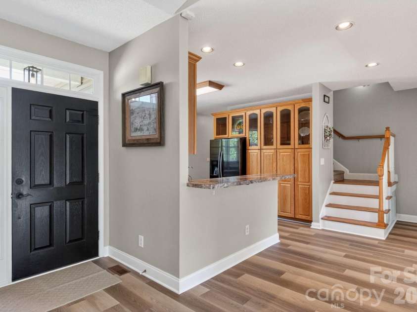8145 Monbo Road, Catawba, NC 28609.  MLS# CAR4369669, YatesRealty ID 16509. Eat in bar 