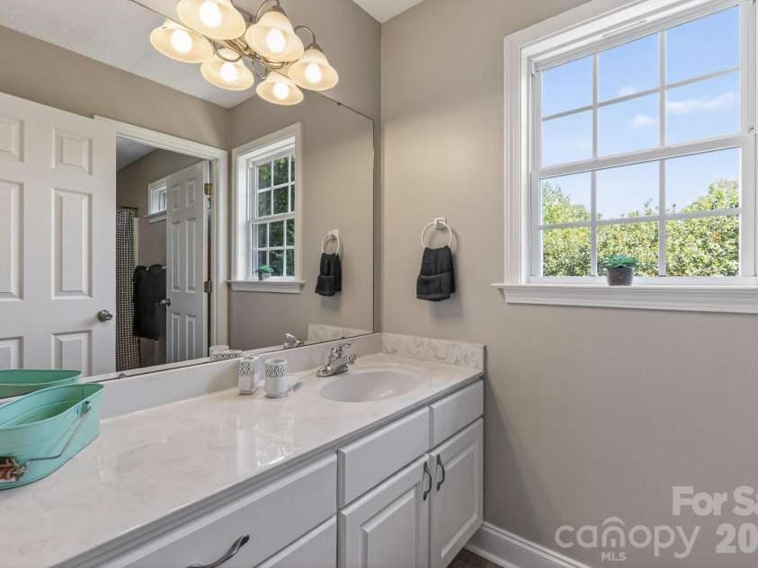 8145 Monbo Road, Catawba, NC 28609.  MLS# CAR4369669, YatesRealty ID 16509. Upstairs full bath