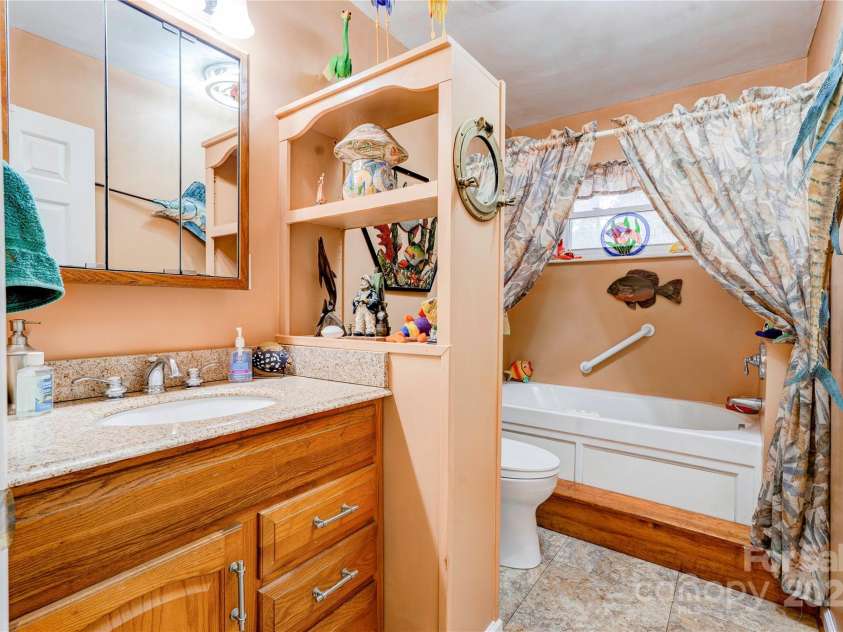 107 Destiny Lane, Shelby, NC 28150.  MLS# CAR4234069, YatesRealty ID 1651. Bath 3