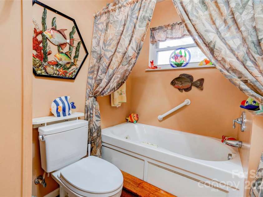 107 Destiny Lane, Shelby, NC 28150.  MLS# CAR4234069, YatesRealty ID 1651. Bath 3