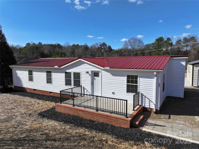 291 Patterson Farm Road, Mooresville, NC 28115.  MLS# CAR4219052, YatesRealty ID 16510. 