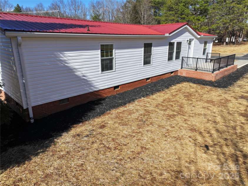 291 Patterson Farm Road, Mooresville, NC 28115.  MLS# CAR4219052, YatesRealty ID 16510. 