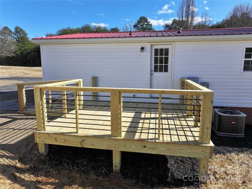 291 Patterson Farm Road, Mooresville, NC 28115.  MLS# CAR4219052, YatesRealty ID 16510. 